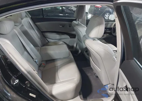 2017 Acura Rlx z USA, uszkodzony, nr VIN JH4KC1F5XHC000248